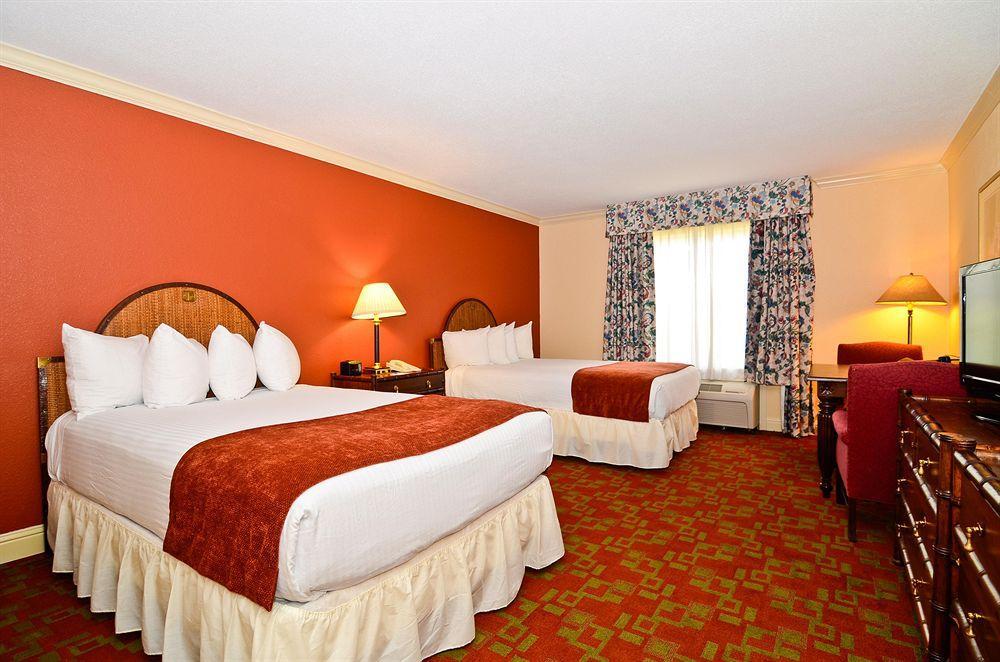 Hotel Express & - - Downtown By Ihg