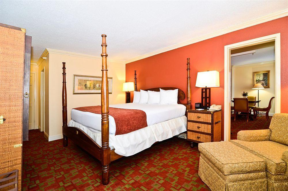 Express & - - Downtown By Ihg 3*