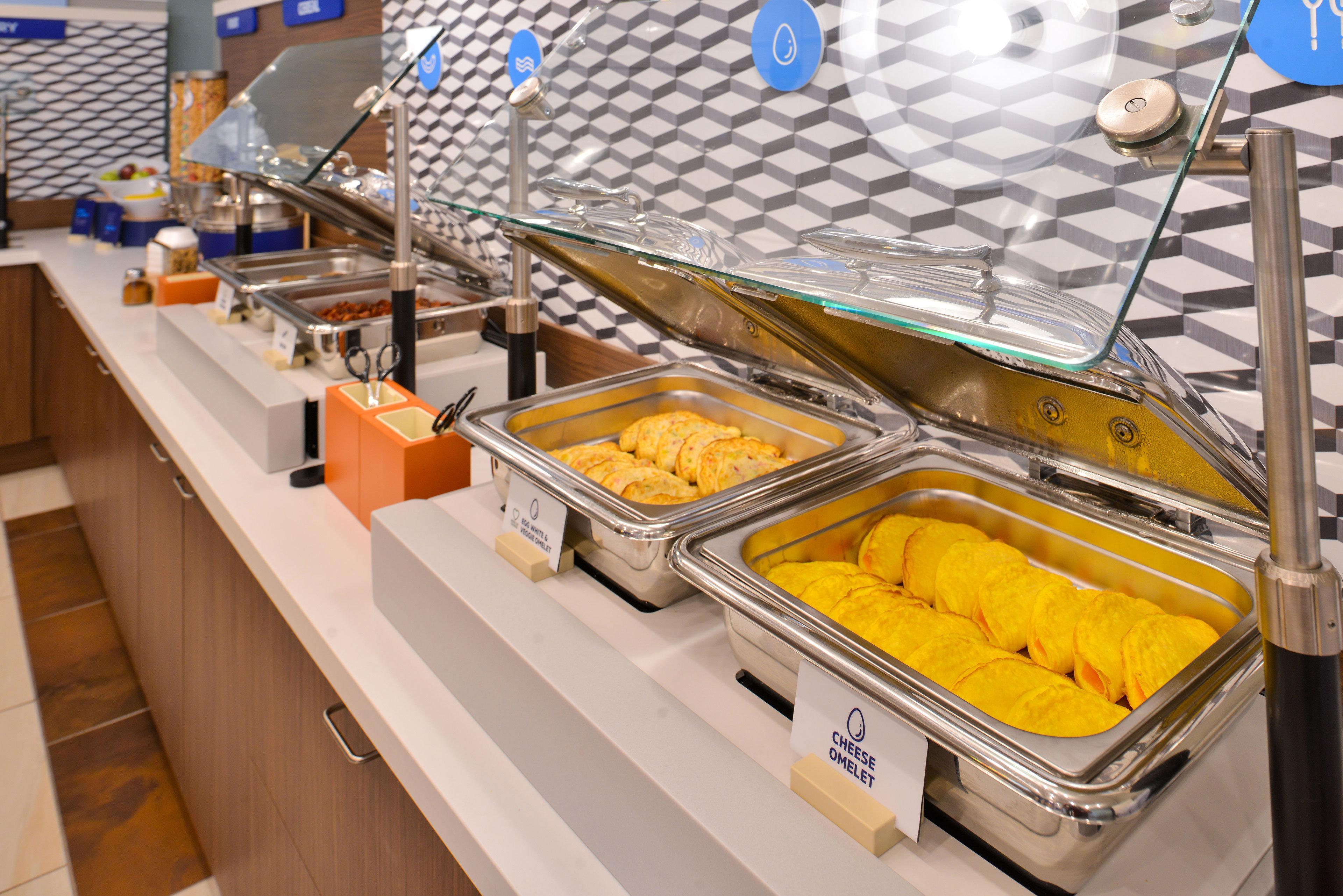 Express & - - Downtown By Ihg Hotel 3*