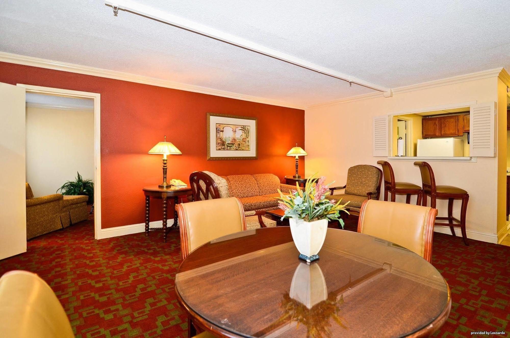 Express & - - Downtown By Ihg 3*
