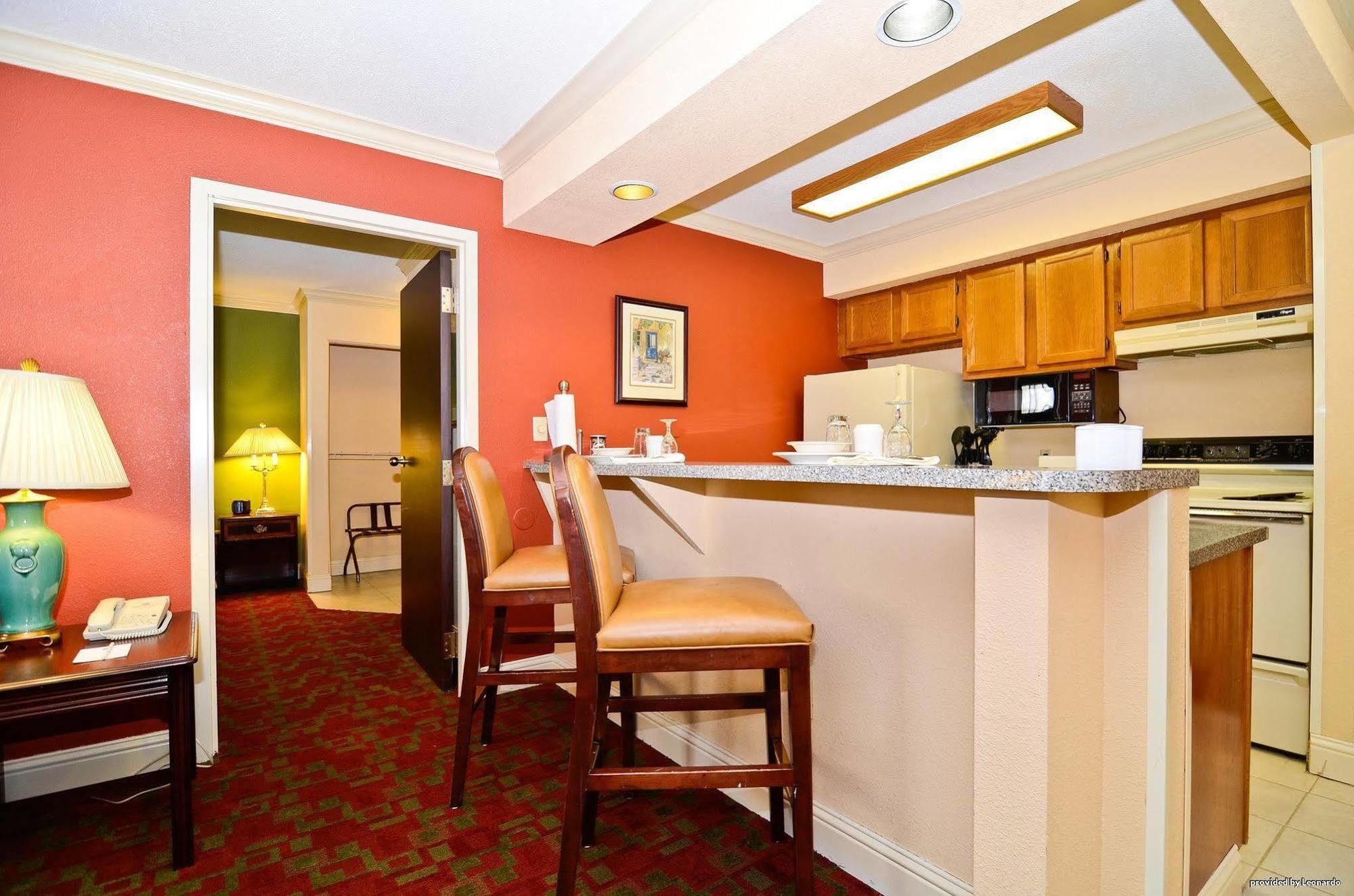 Hotel Express & - - Downtown By Ihg