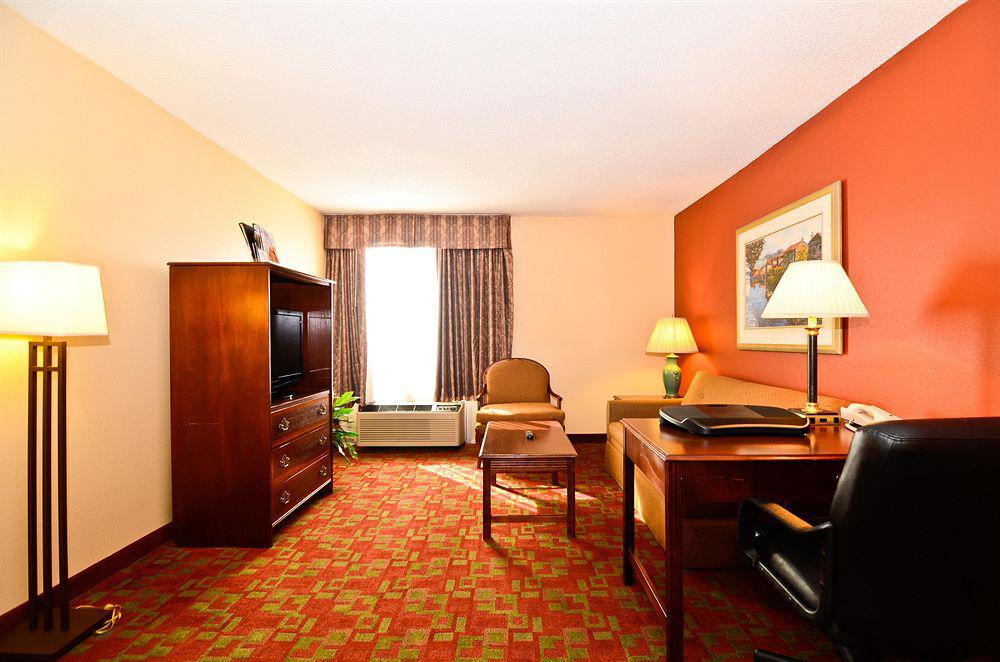 Hotel Express & - - Downtown By Ihg 3*